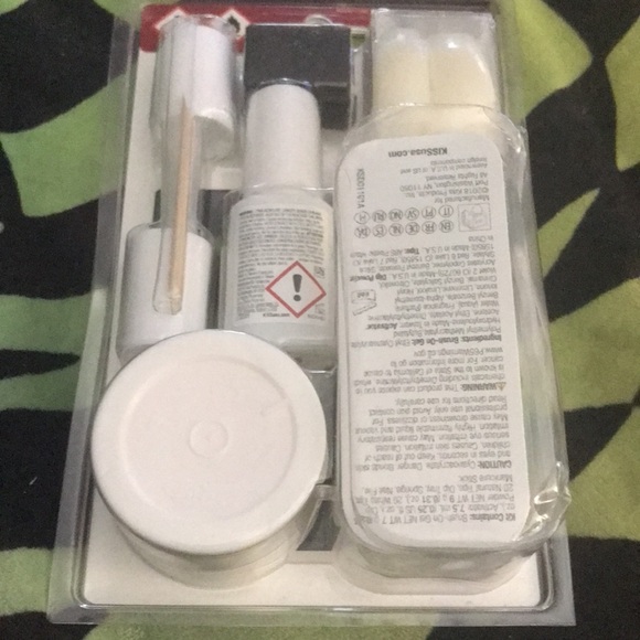 🆕Kiss Nails Salon Dip Kit BNIP!NEVER USED! - Picture 5 of 6
